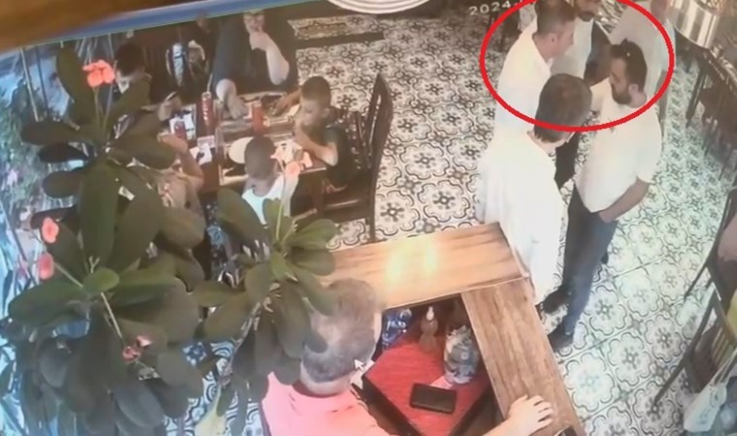 ‘Sahte kimlikle’ 2 yıldır polisten kaçtı, çalıştığı restoranda yakalandı