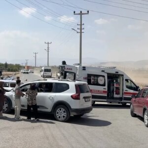 adiyamanda trafik kazasi 5 yarali 6pxK1Dzw