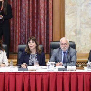 dem partiden komisyon aciklamasi bakis acilari ve oneriler arasindaki farklarin bilincindeyiz ZY7gPiCO