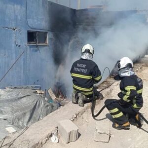 hatayda fabrikada yangin panigi n4SPZdZ8