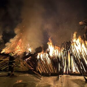 keresteciler sitesinde yangin UZh1x9BR