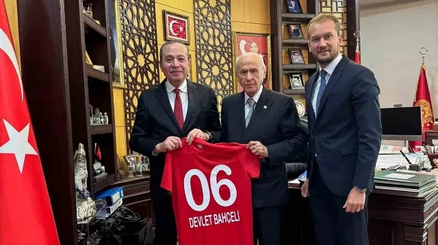 genclerbirliginden mhp lideri bahceliye makaminda ziyaret gajjNPxt