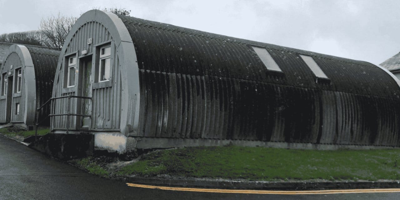 ingiltere siginmacilari askeri uslere yerlestirecek RbkuiehD