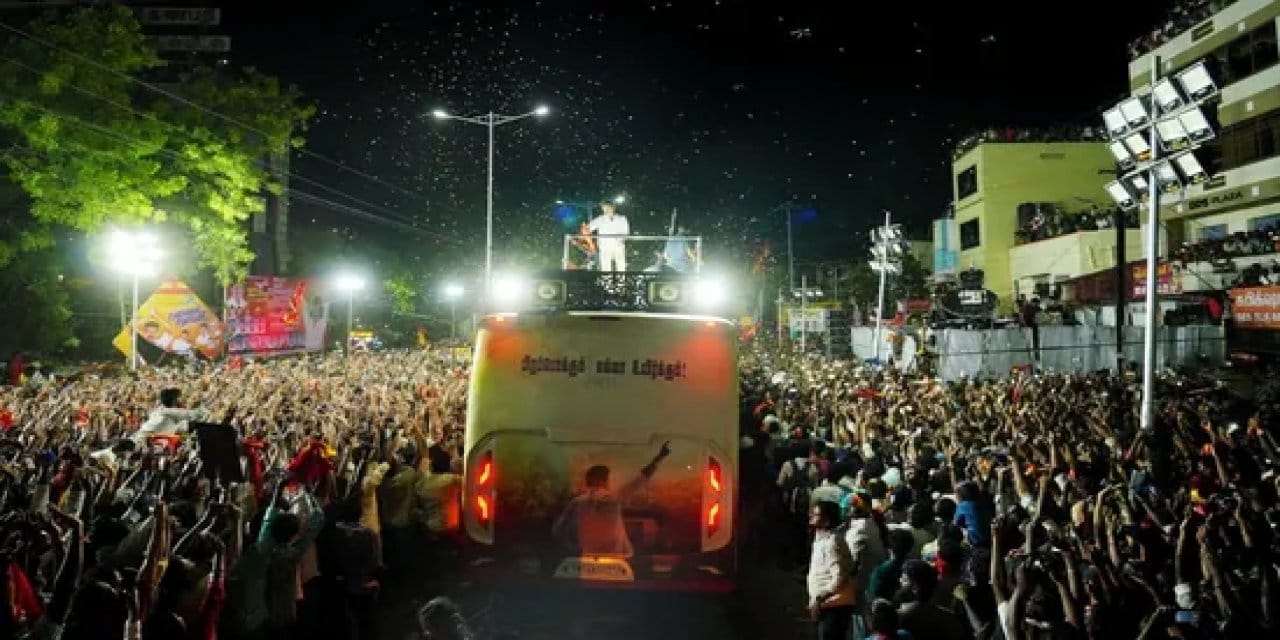 unlu aktorun katildigi mitingde kargasa 39 kisi oldu 3V5XS8Bm