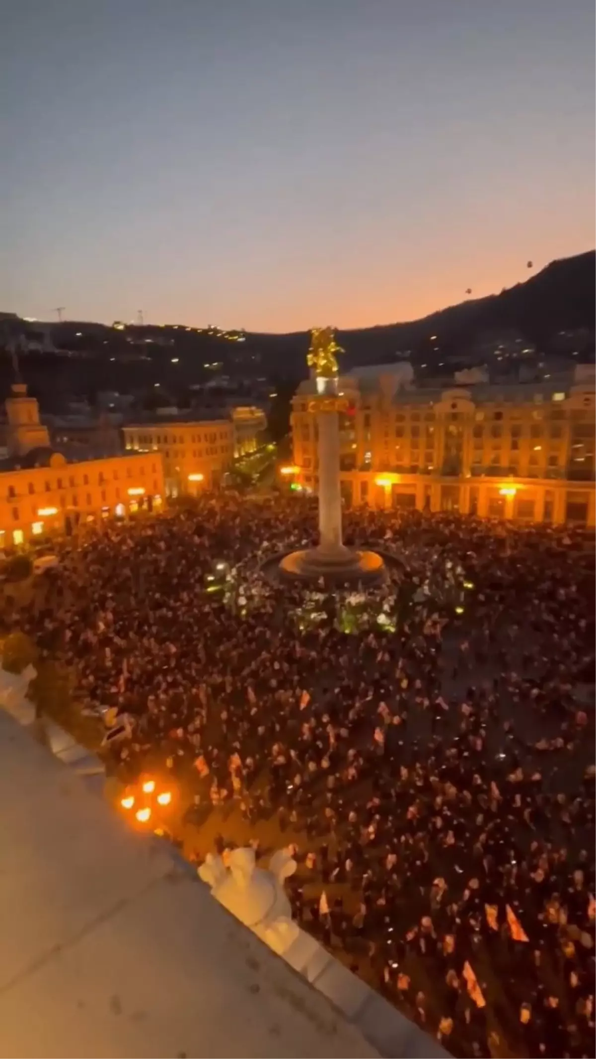 gurcistanda protesto gosterisinde arbede 21 polis ve 6 gosterici yaralandi UQ2PHNY4