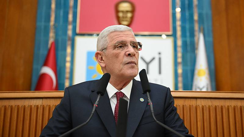 musavat dervisoglu bu adimi anayasa degisikligi icin dem destegiyle attilar terorsuz turkiye bir secim slogani K25Bx3SL.jpg