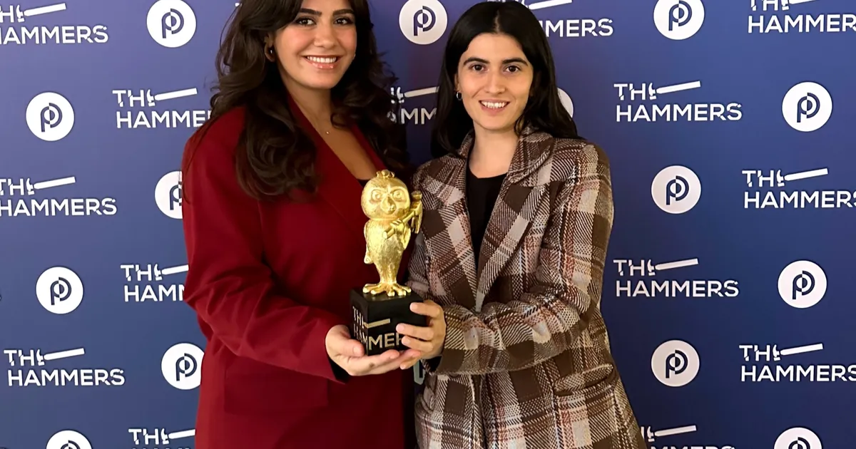 tavuk dunyasina the hammers awardstan altin odul r19T8rOj.webp