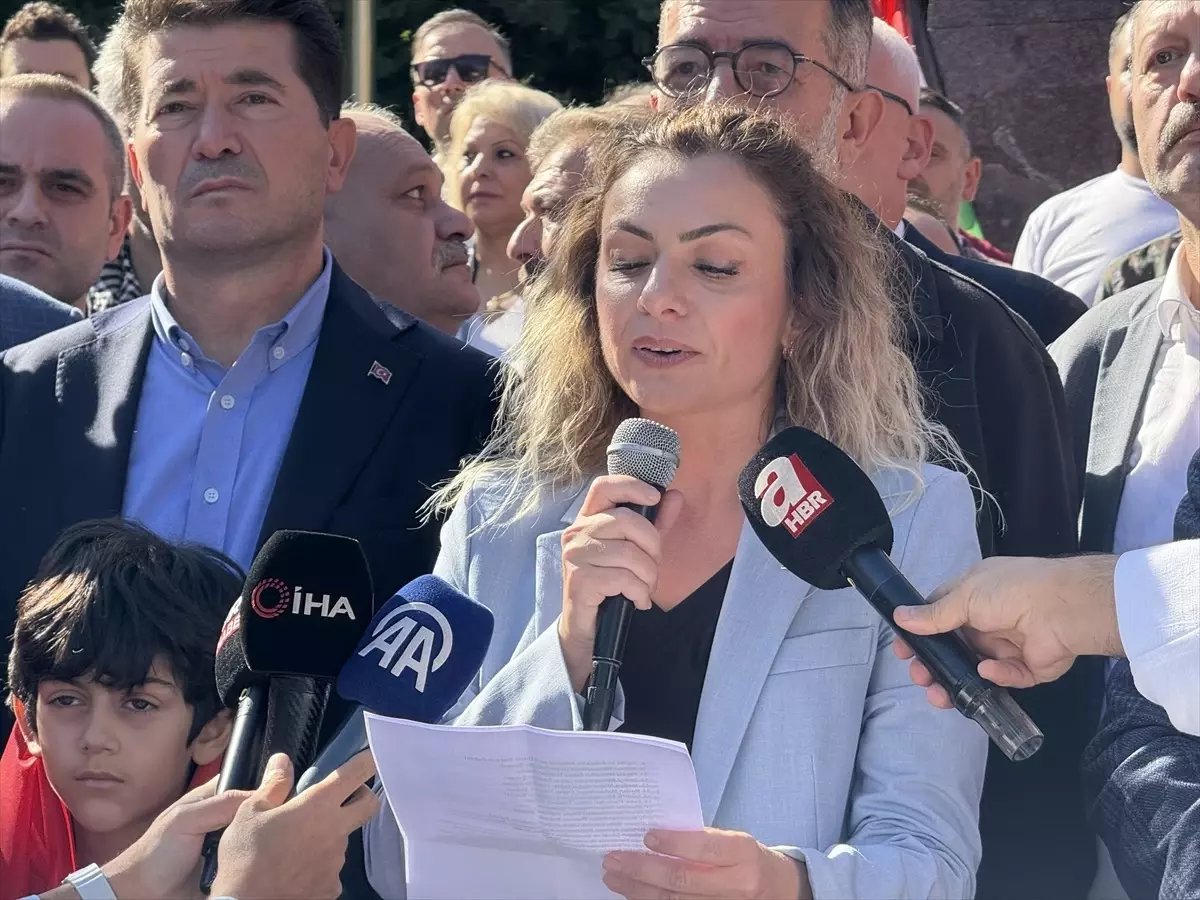 trabzonda gazze icin ayaktayiz sloganiyla yuruyus duzenlendi FE5y9KuE