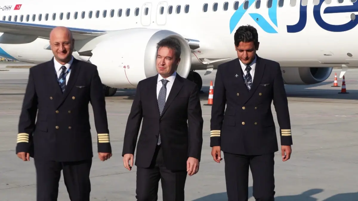 ajet filosunu yeni boeing 737 8 max ucaklariyla guclendiriyor RIU3wutT.jpg