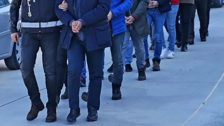 22-ilde-yasa-disi-bahis-operasyonu-61-supheli-yakalandi-tnFMUkBE